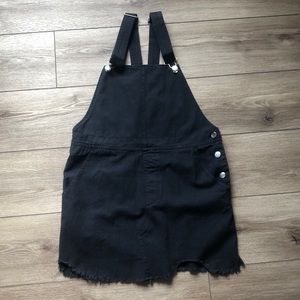 Overall dress